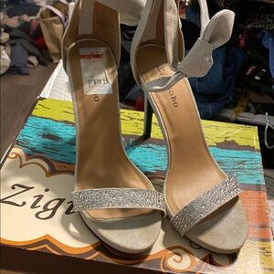 Zigi Soho Women's Silver Heels rhinestone